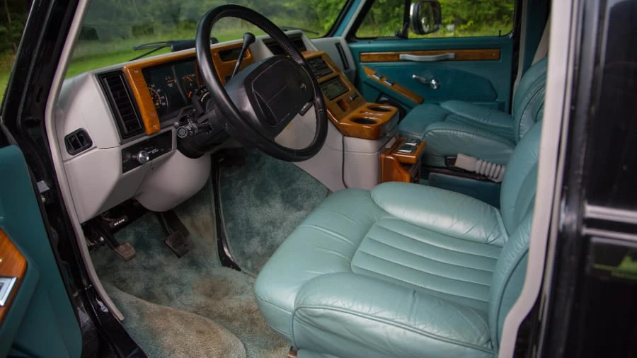1994 Chevrolet G-Series Van - Image 4 of 12