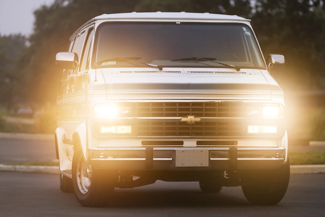 1994 Chevrolet G-Series Van - Image 26 of 31