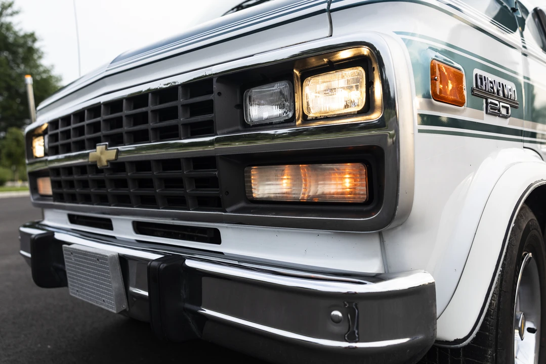 1994 Chevrolet G-Series Van - Image 30 of 31