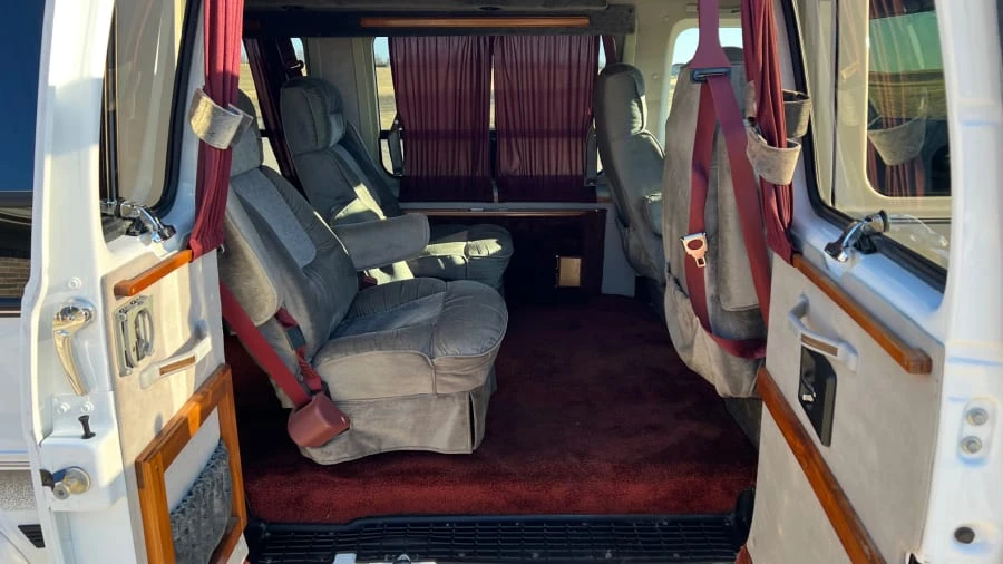 1994 Chevrolet G-Series Van - Image 8 of 15