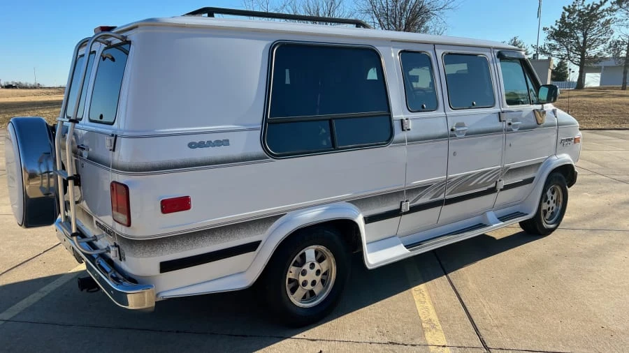 1994 Chevrolet G-Series Van - Image 13 of 15