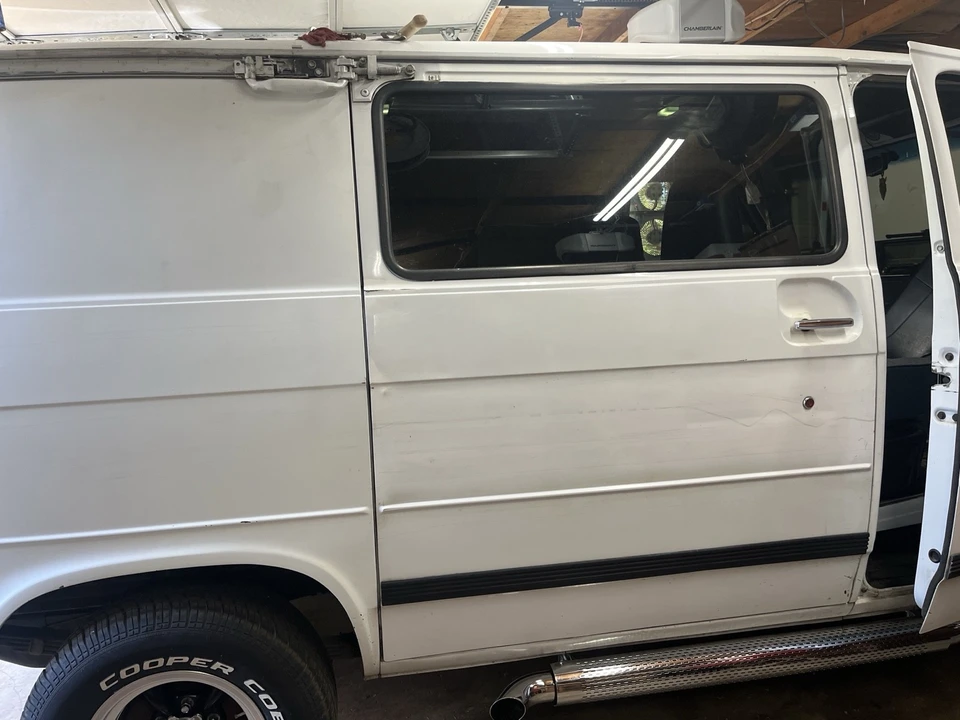 1994 Chevrolet G-Series Van - Image 7 of 21