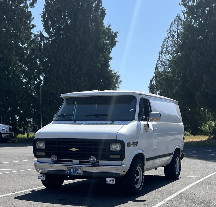1994 Chevrolet G-Series Van - Image 18 of 21