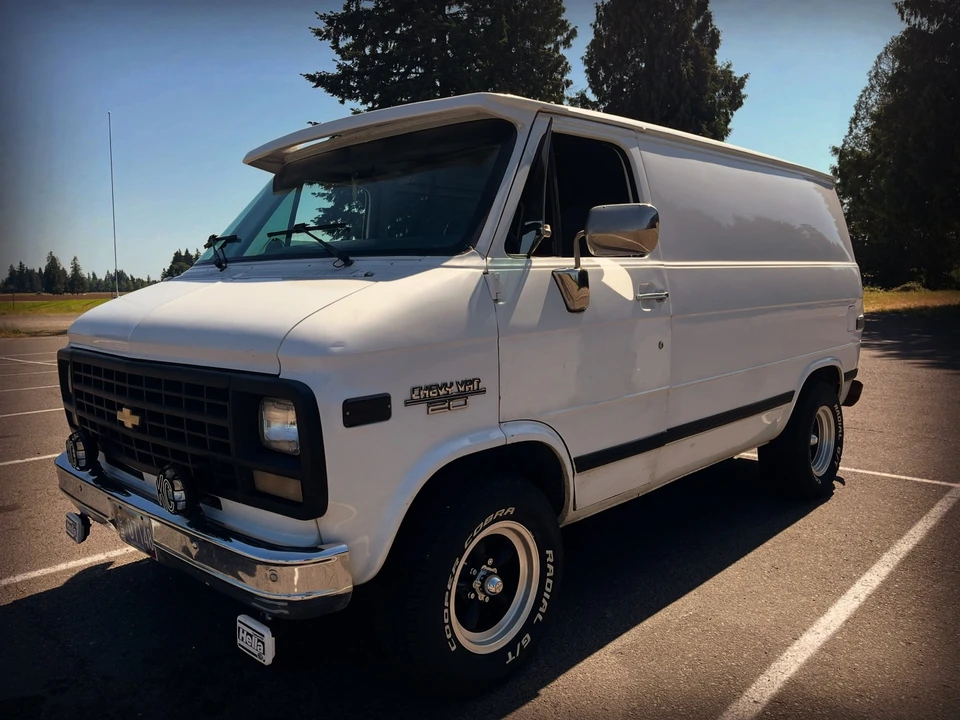 1994 Chevrolet G-Series Van - Image 17 of 21