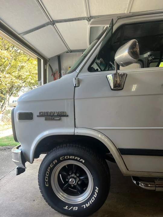 1994 Chevrolet G-Series Van - Image 13 of 21