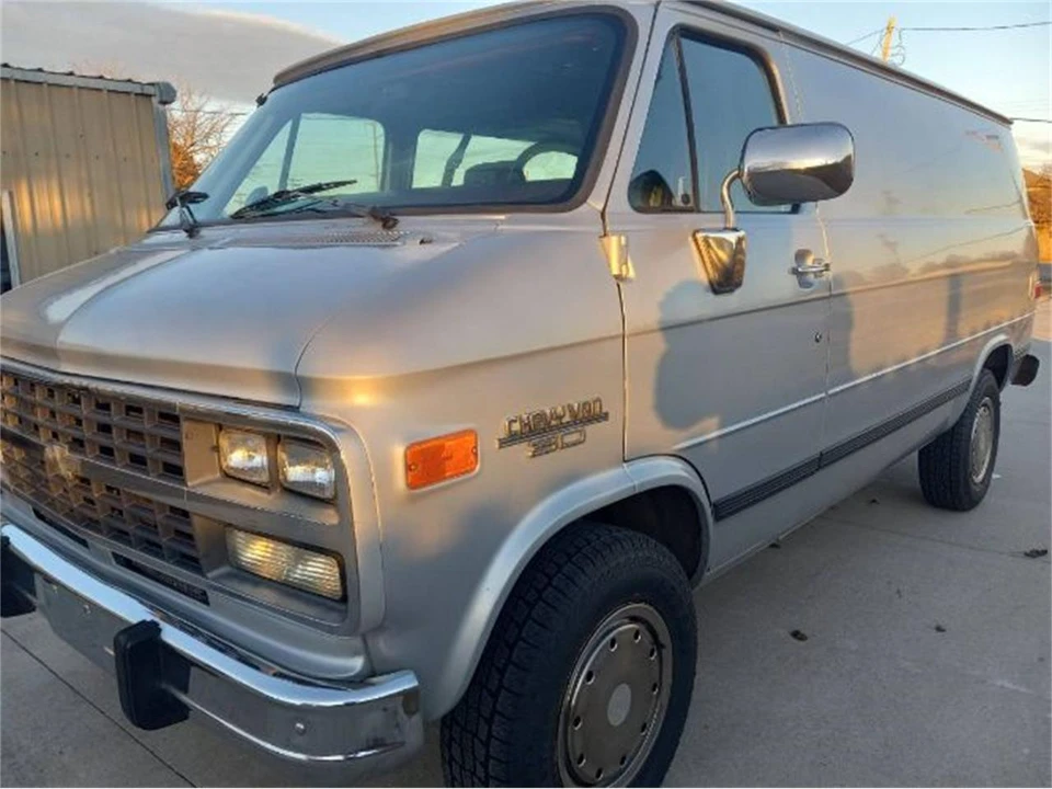 1994 Chevrolet G-Series Van - Image 21 of 22