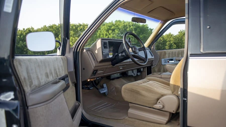 1994 Chevrolet C/K 4th Gen - Image 9 of 13
