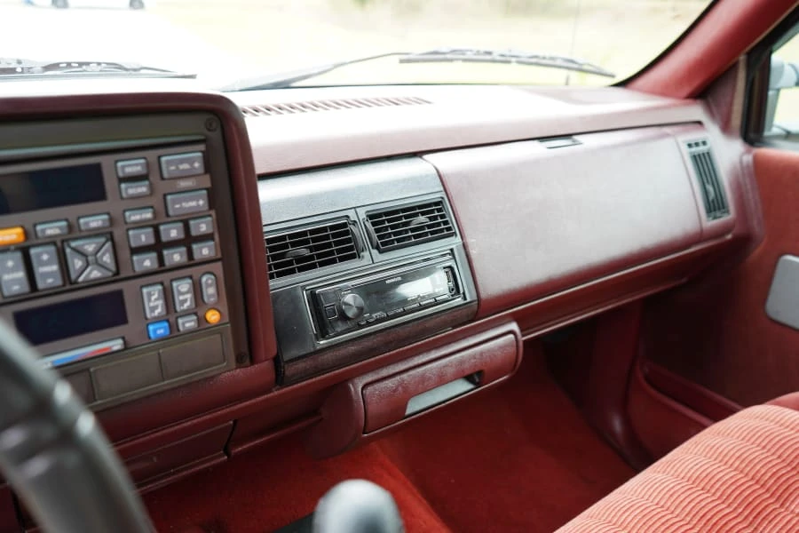 1994 Chevrolet C/K 4th Gen - Image 21 of 30