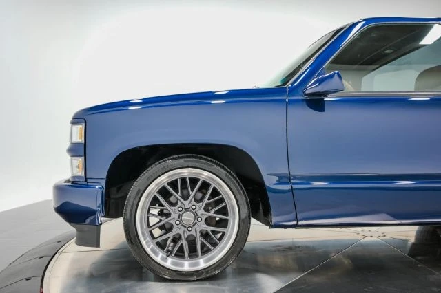 1994 Chevrolet C/K 4th Gen - Image 26 of 31