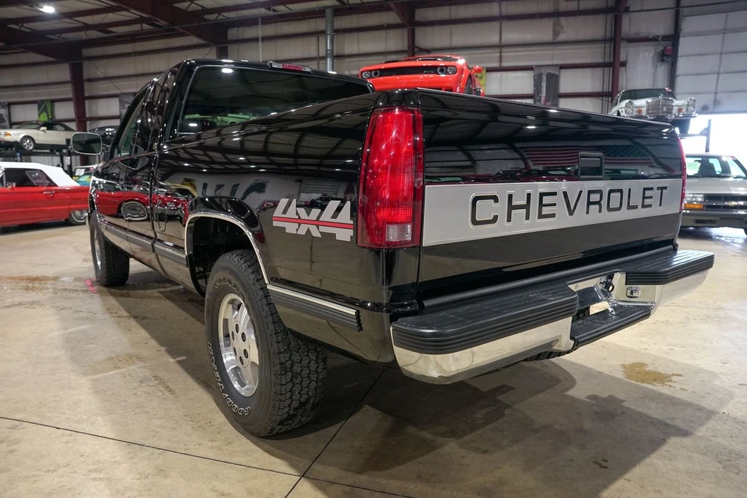 1994 Chevrolet C/K 4th Gen - Image 6 of 12