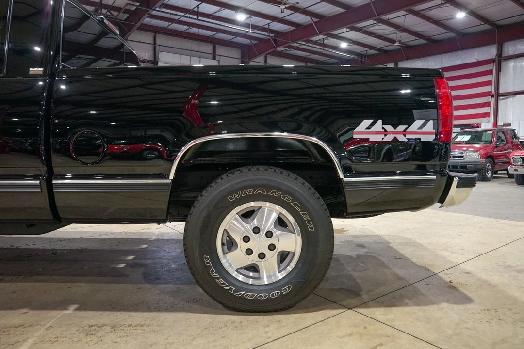 1994 Chevrolet C/K 4th Gen - Image 5 of 12