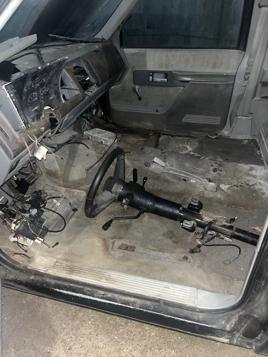 1994 Chevrolet C/K 4th Gen - Image 5 of 12