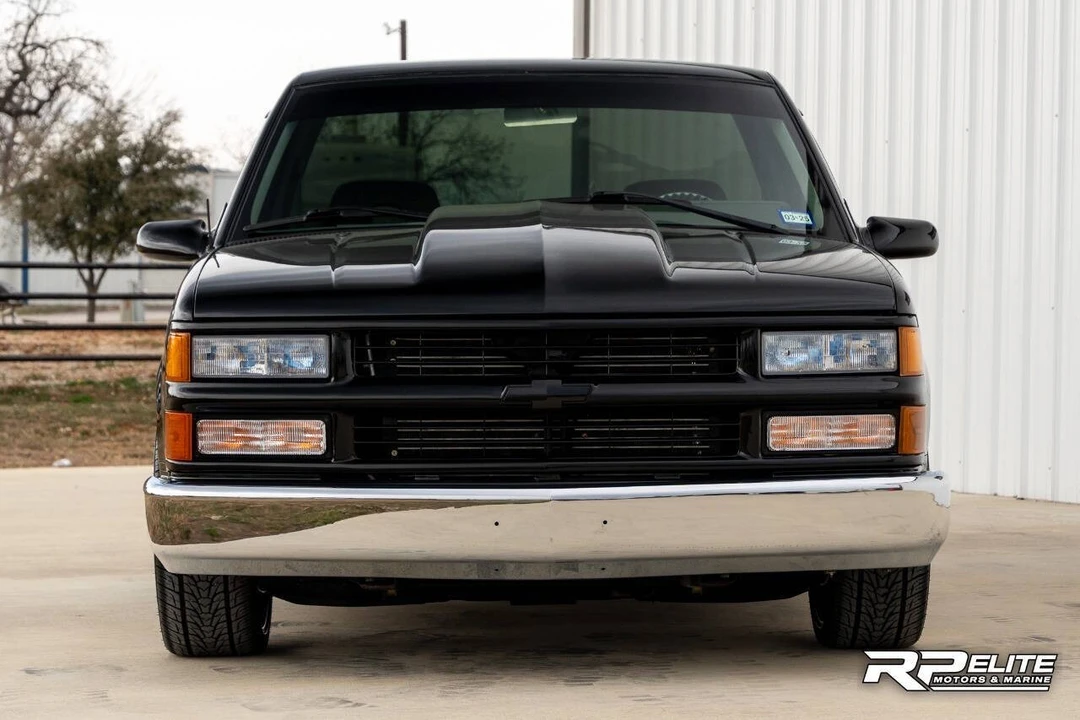 1994 Chevrolet Silverado 1st Gen - Image 3 of 21