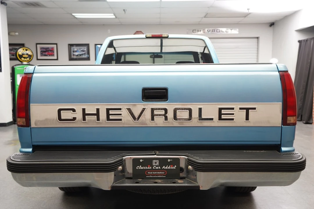 1994 Chevrolet - Image 7 of 31