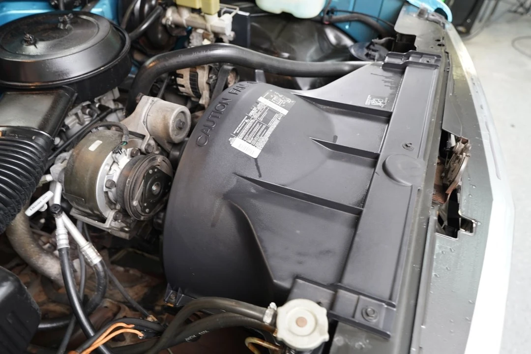 1994 Chevrolet - Image 26 of 31