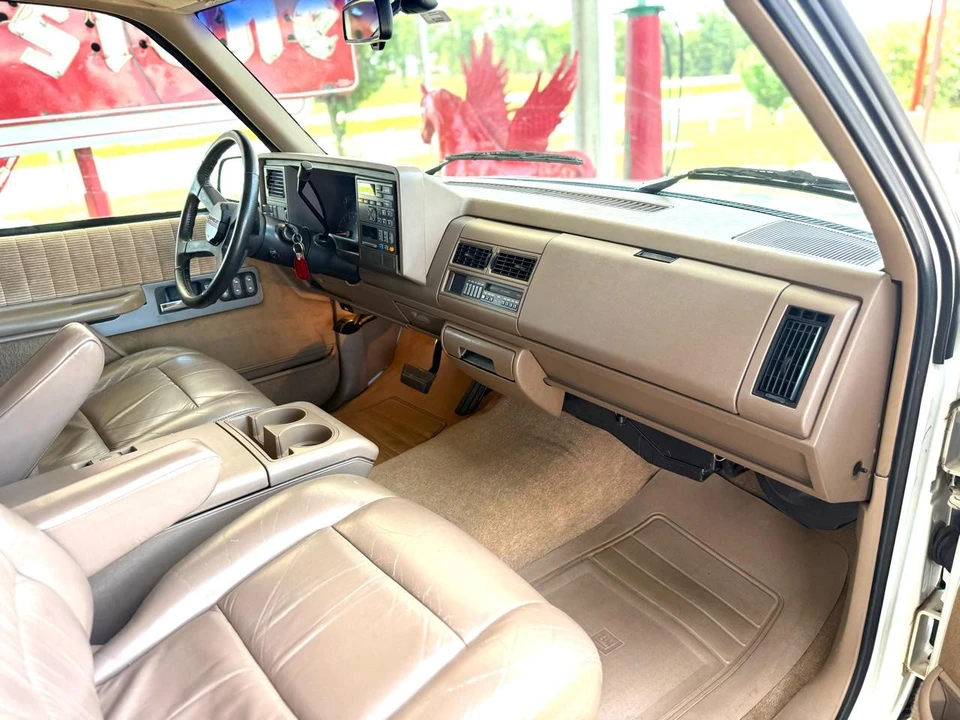 1994 Chevrolet C/K 4th Gen - Image 26 of 31