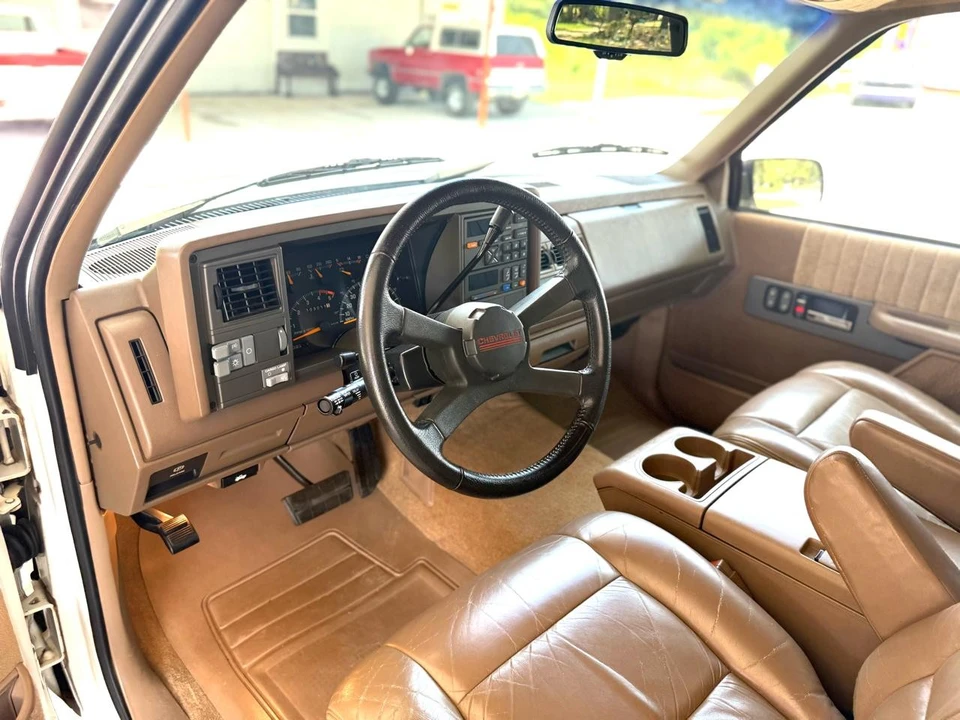 1994 Chevrolet C/K 4th Gen - Image 25 of 31