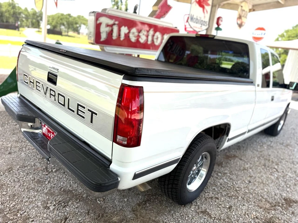 1994 Chevrolet C/K 4th Gen - Image 6 of 31