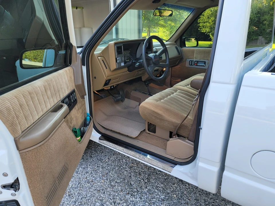 1994 Chevrolet C/K 4th Gen - Image 4 of 8