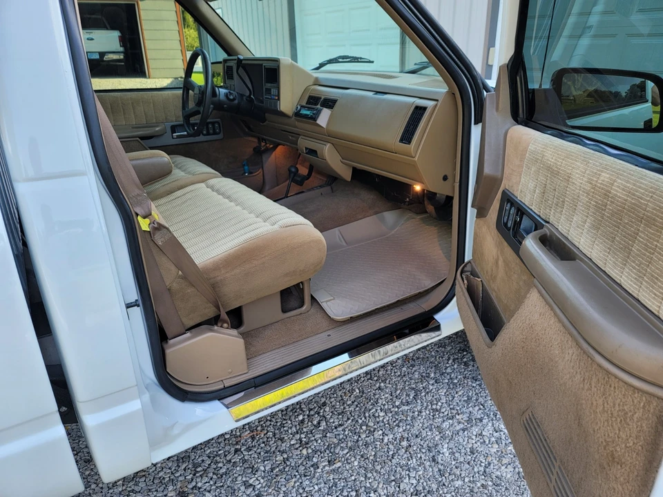 1994 Chevrolet C/K 4th Gen - Image 5 of 8