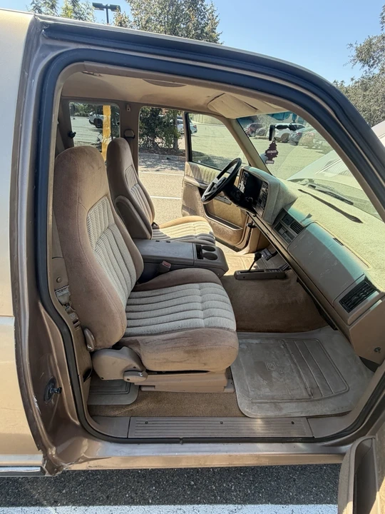 1994 Chevrolet K5 Blazer 3rd Gen - Image 11 of 12