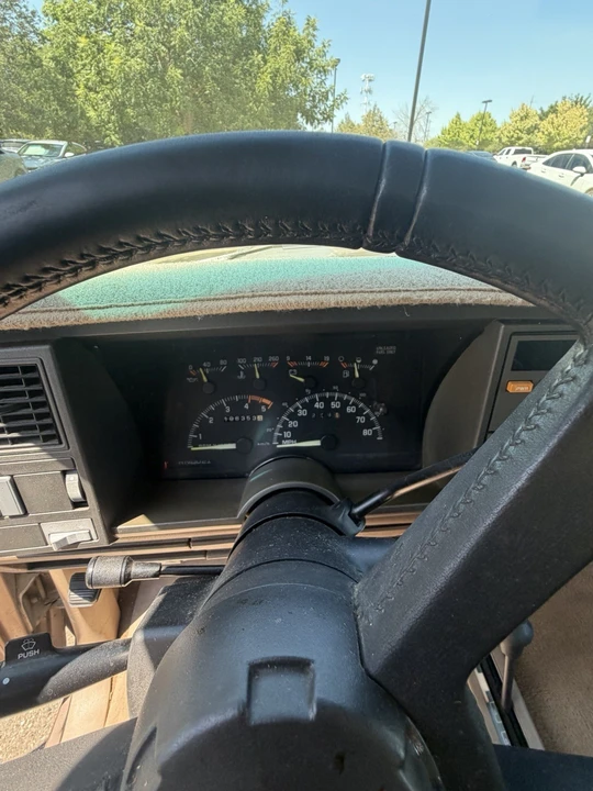 1994 Chevrolet K5 Blazer 3rd Gen - Image 5 of 12