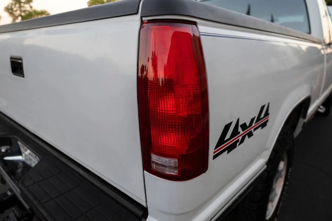 1994 Chevrolet C/K 4th Gen - Image 12 of 21