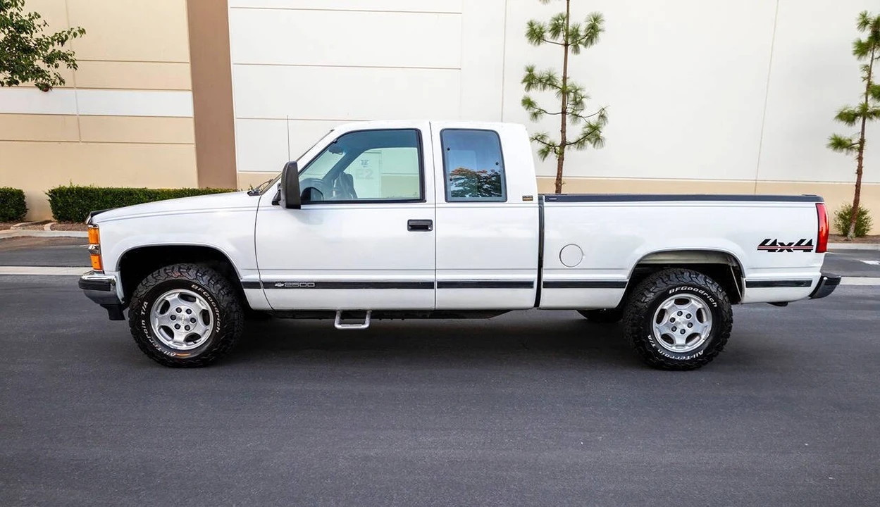 1994 Chevrolet C/K 4th Gen - Image 2 of 21