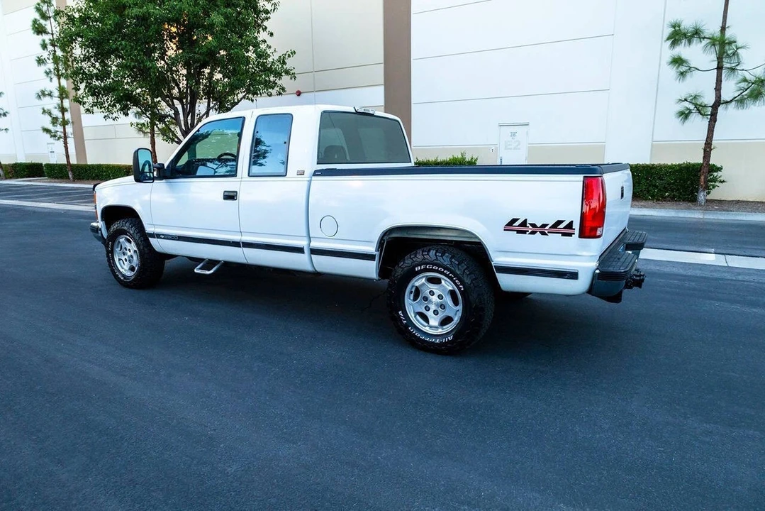 1994 Chevrolet C/K 4th Gen - Image 4 of 21