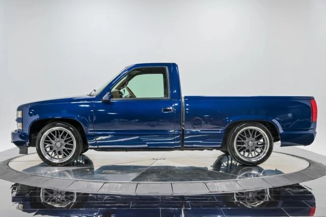 1994 Chevrolet C/K 4th Gen - Image 2 of 31