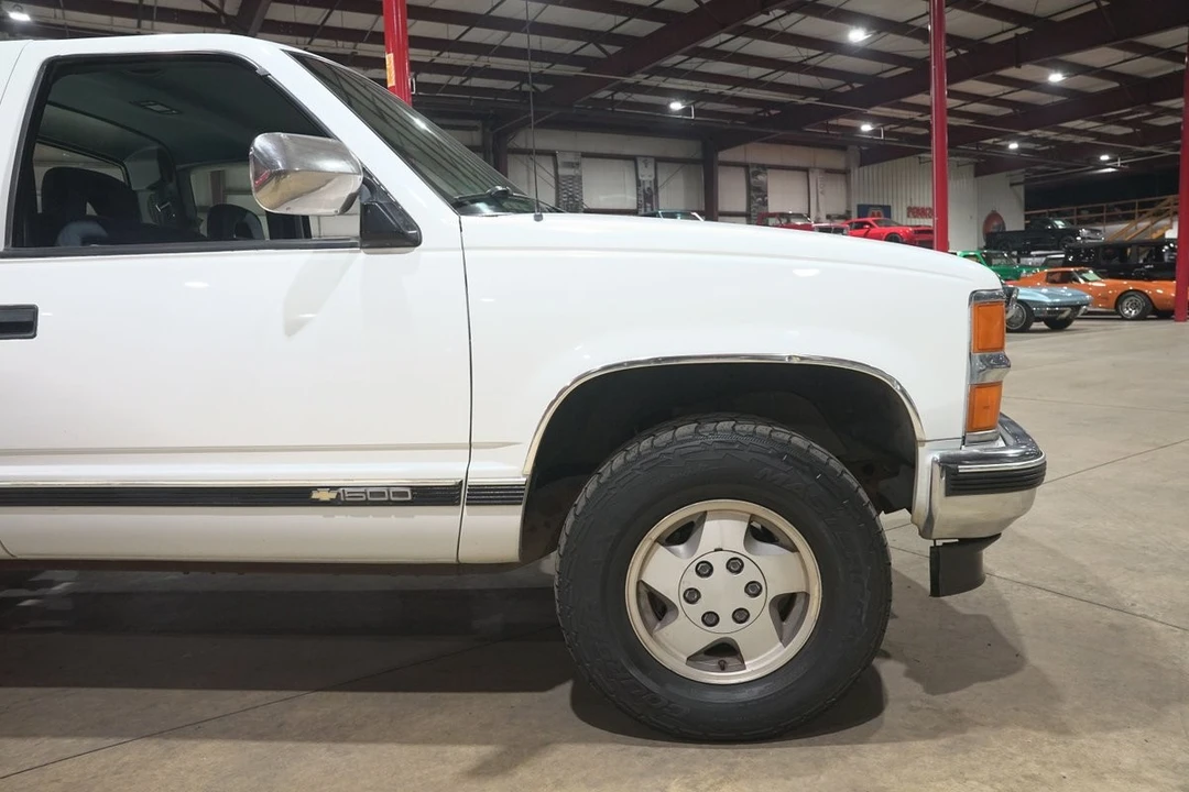 1994 Chevrolet C/K 4th Gen - Image 11 of 31