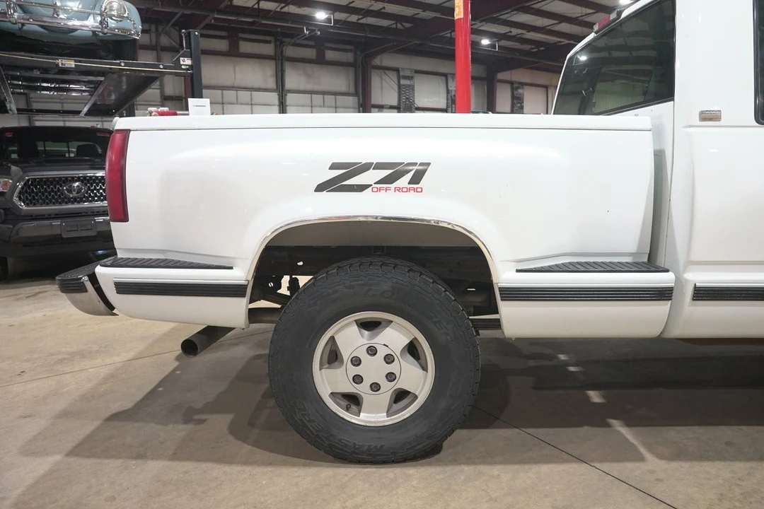 1994 Chevrolet C/K 4th Gen - Image 9 of 31