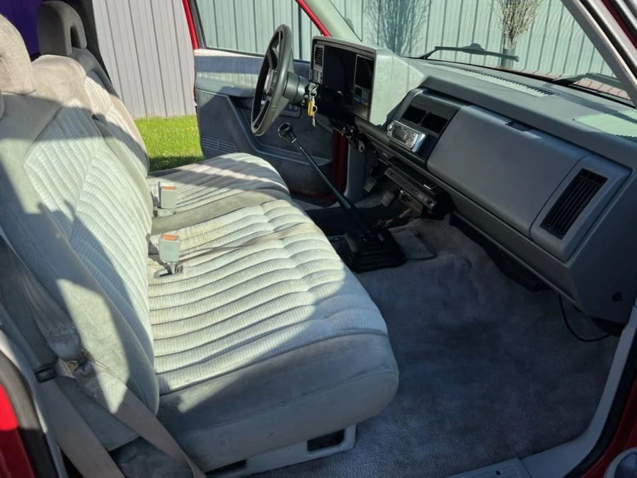 1994 Chevrolet C/K 4th Gen - Image 6 of 15