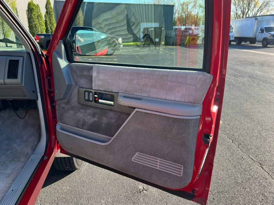 1994 Chevrolet C/K 4th Gen - Image 7 of 15