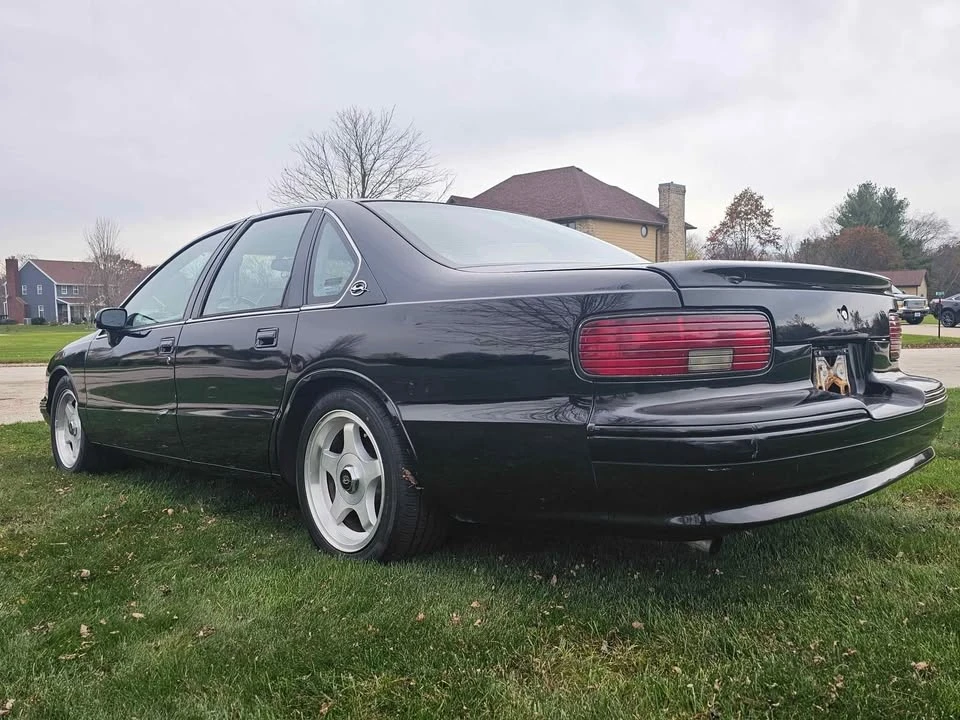 1994 Chevrolet Impala 7th Gen - Image 3 of 7