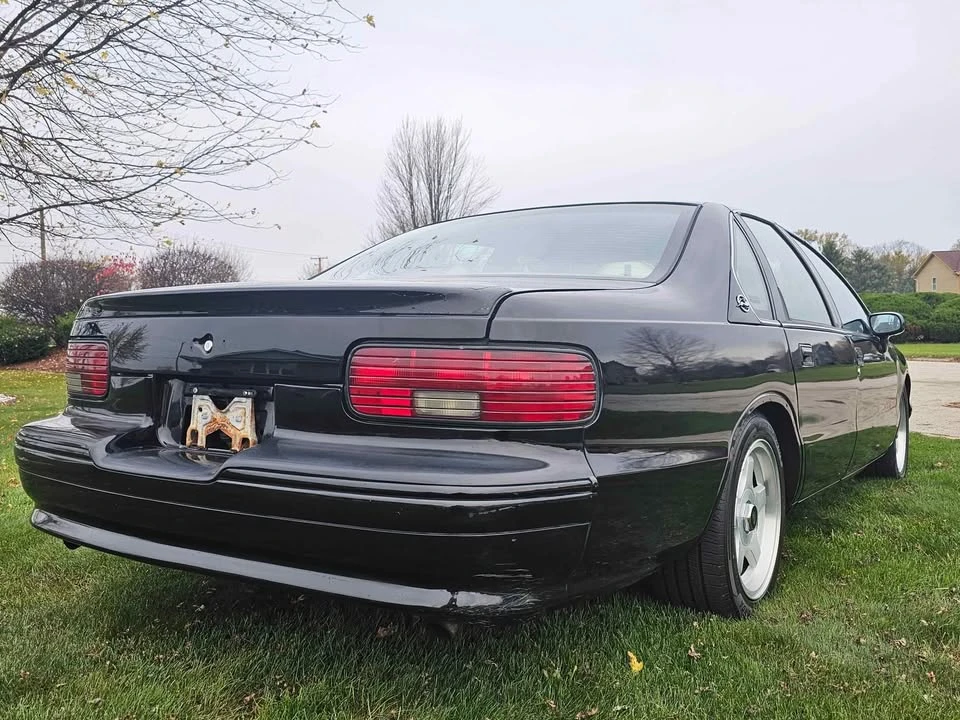 1994 Chevrolet Impala 7th Gen - Image 2 of 7