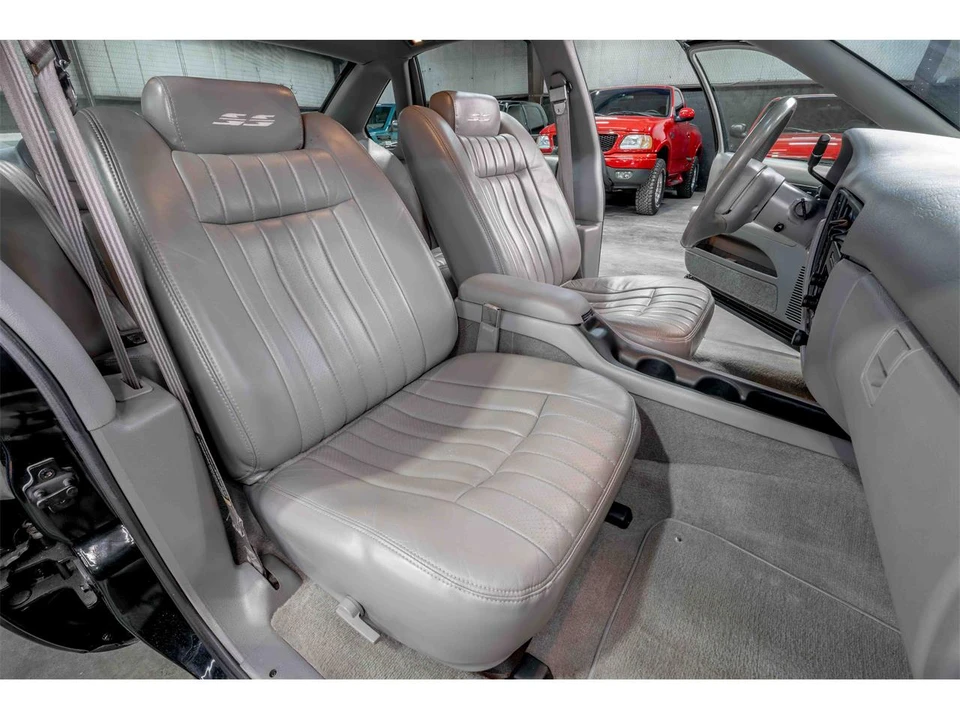 1994 Chevrolet Impala 7th Gen - Image 16 of 27