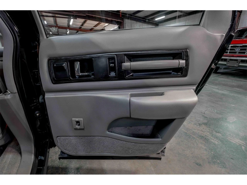 1994 Chevrolet Impala 7th Gen - Image 18 of 27