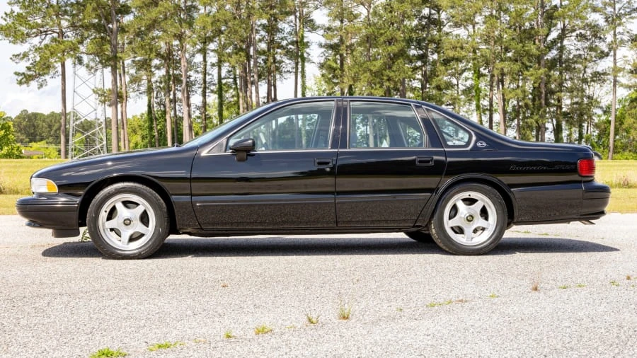 1994 Chevrolet Impala 7th Gen - Image 2 of 15