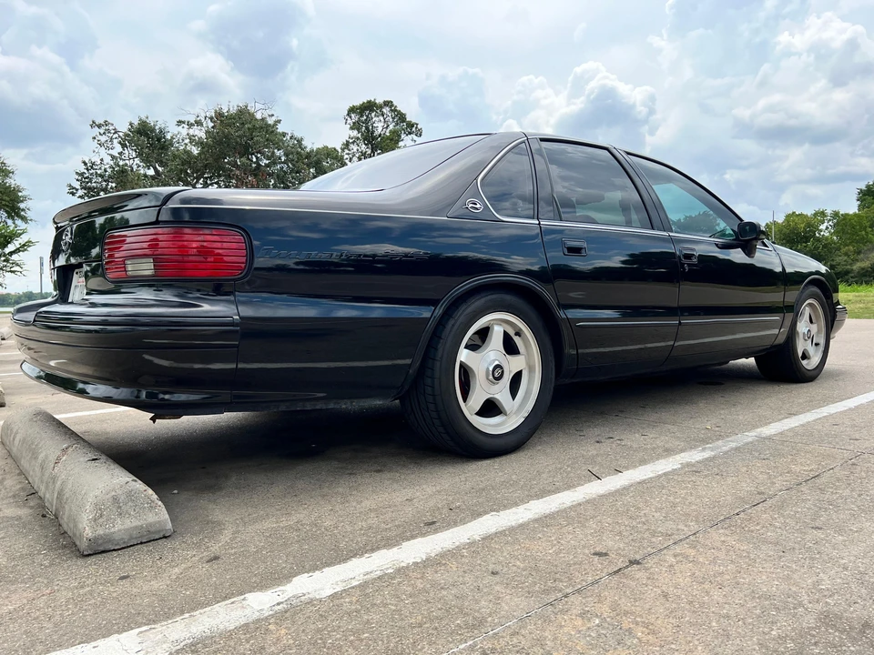 1994 Chevrolet Impala 7th Gen - Image 18 of 31