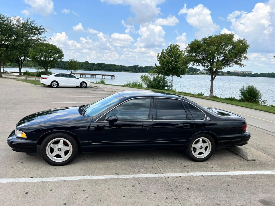 1994 Chevrolet Impala 7th Gen - Image 11 of 31