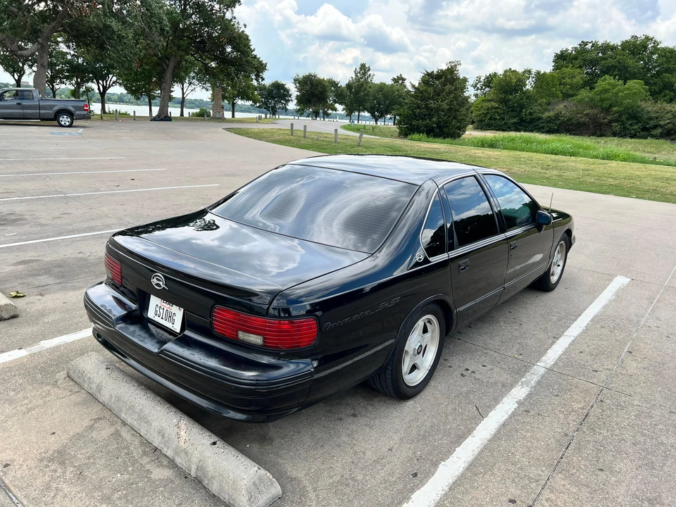 1994 Chevrolet Impala 7th Gen - Image 16 of 31