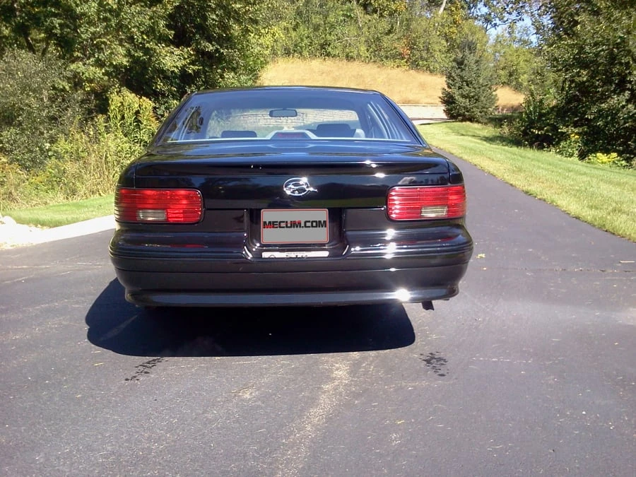 1994 Chevrolet Impala 7th Gen - Image 3 of 8