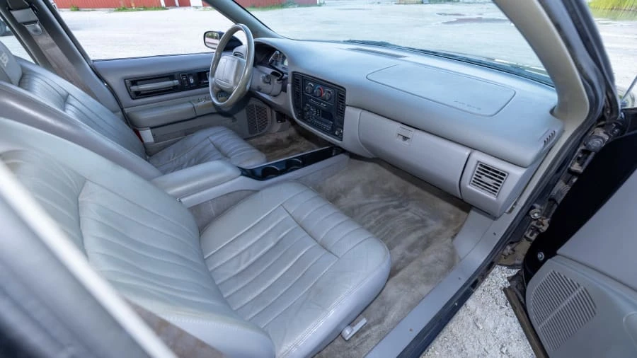 1994 Chevrolet Impala 7th Gen - Image 25 of 31