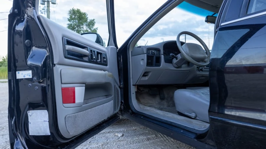 1994 Chevrolet Impala 7th Gen - Image 28 of 31