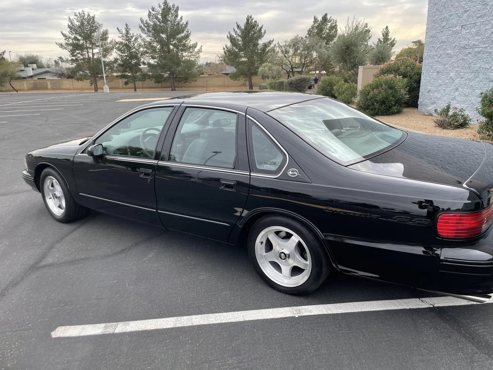 1994 Chevrolet Impala 7th Gen - Image 15 of 31