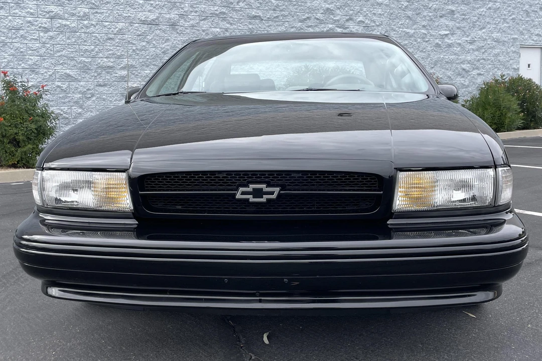1994 Chevrolet Impala 7th Gen - Image 2 of 31