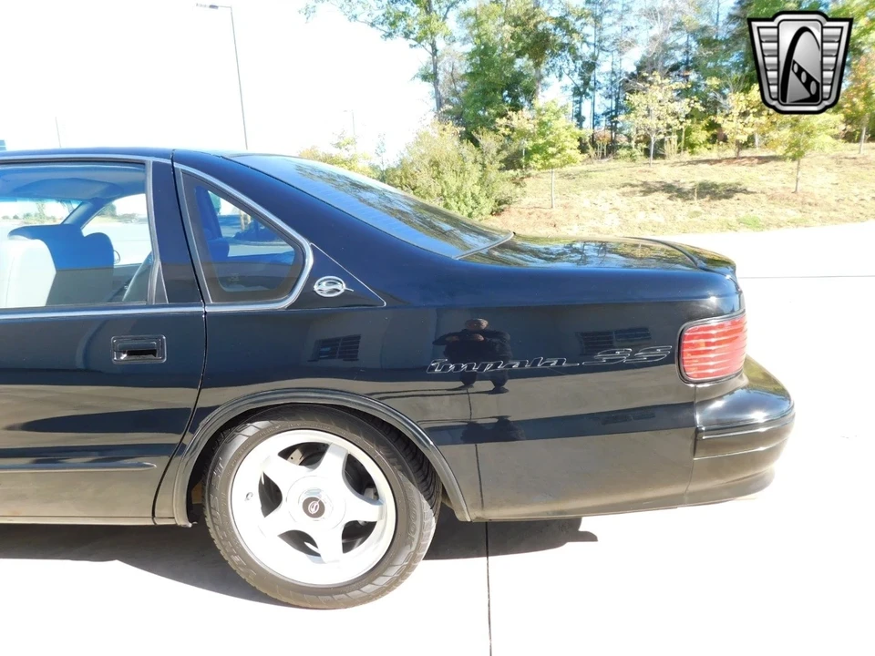 1994 Chevrolet Impala 7th Gen - Image 9 of 12