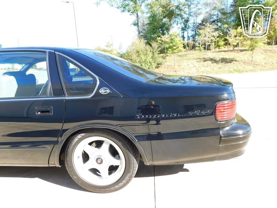 1994 Chevrolet Impala 7th Gen - Image 18 of 21