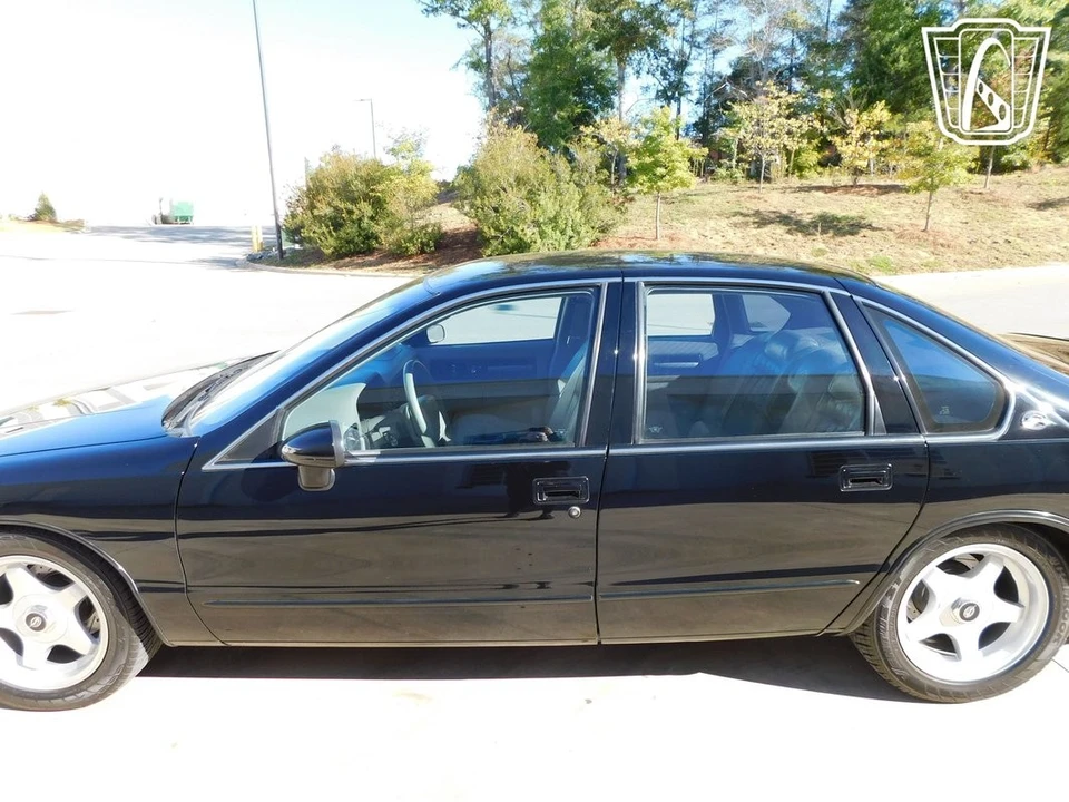 1994 Chevrolet Impala 7th Gen - Image 16 of 21